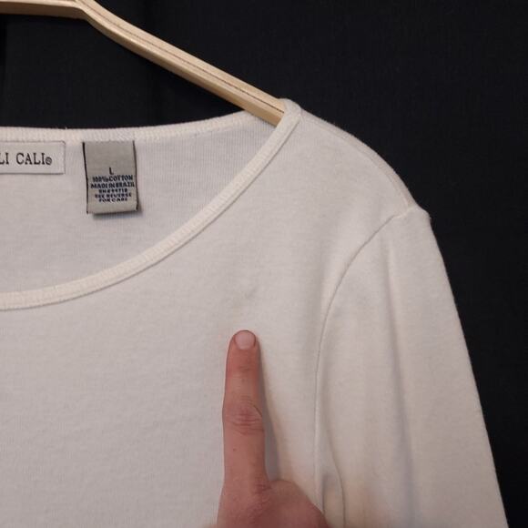 Cali Cali Ivory White Embroidered Floral Botanical 3/4 Sleeve Tee T-Shirt Top - Picture 3 of 7